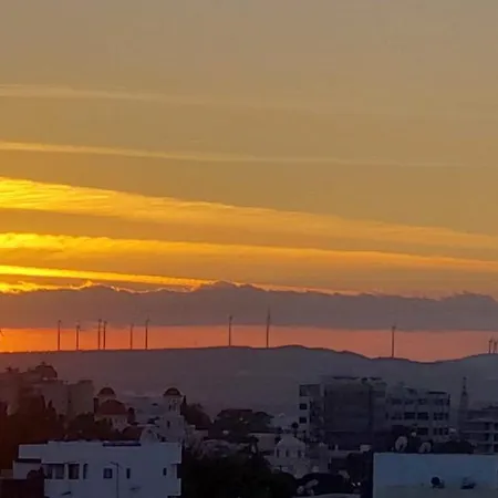Finnikoudes 2 Bed Sea View Apartment Larnaca
