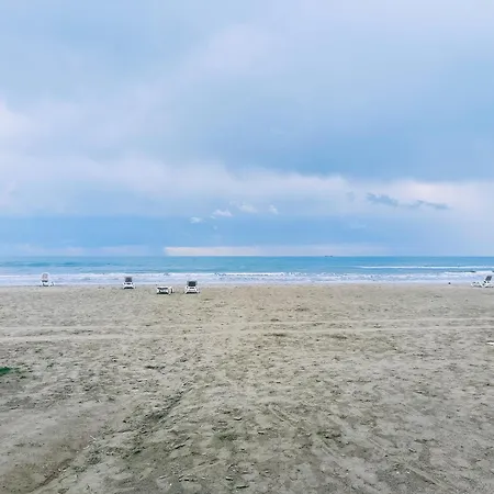 Finnikoudes 2 Bed Sea View *